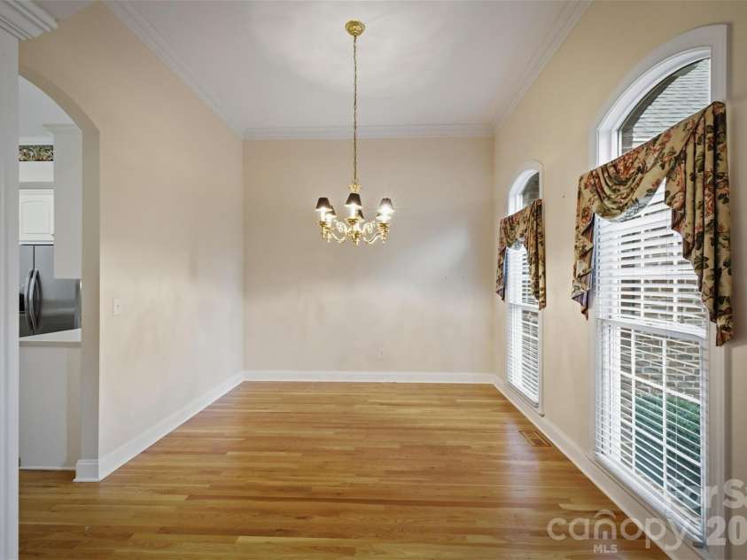 405 Woodridge Drive, Lenoir, NC 28645.  MLS# CAR4397701, YatesRealty ID 45092. 