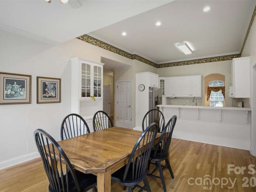 405 Woodridge Drive, Lenoir, NC 28645.  MLS# CAR4397701, YatesRealty ID 45092. 