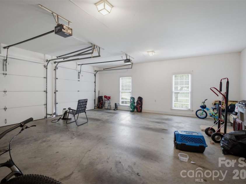 405 Woodridge Drive, Lenoir, NC 28645.  MLS# CAR4397701, YatesRealty ID 45092. 