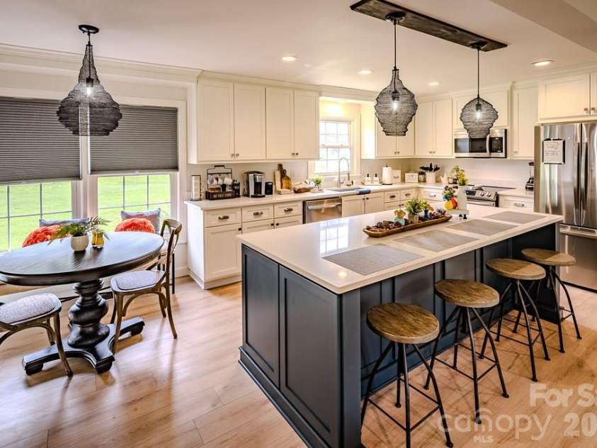 501 Jefferson Avenue, West Jefferson, NC 28694.  MLS# CAR4415743, YatesRealty ID 45093. 