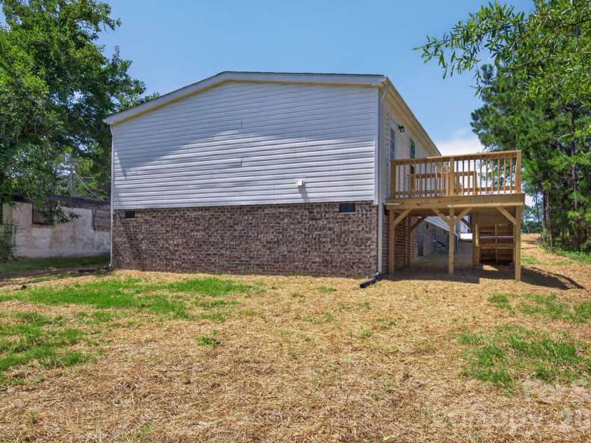 1303 Elrado Street, Burlington, NC 27217.  MLS# CAR4413497, YatesRealty ID 45094. 
