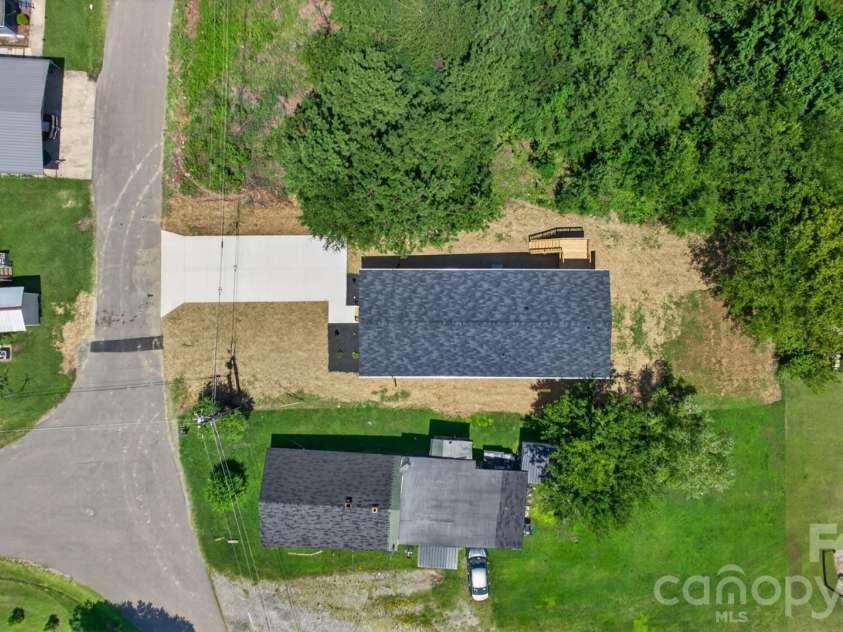 1303 Elrado Street, Burlington, NC 27217.  MLS# CAR4413497, YatesRealty ID 45094. 