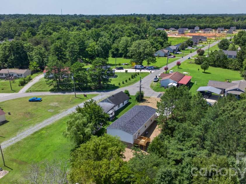1303 Elrado Street, Burlington, NC 27217.  MLS# CAR4413497, YatesRealty ID 45094. 