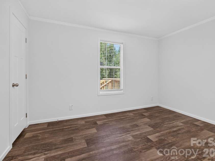 1303 Elrado Street, Burlington, NC 27217.  MLS# CAR4413497, YatesRealty ID 45094. Bedroom 3