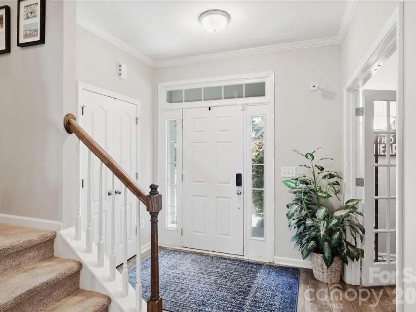 3829 Franklin Meadows Drive, Matthews, NC 28105.  MLS# CAR4412409, YatesRealty ID 45095. Foyer