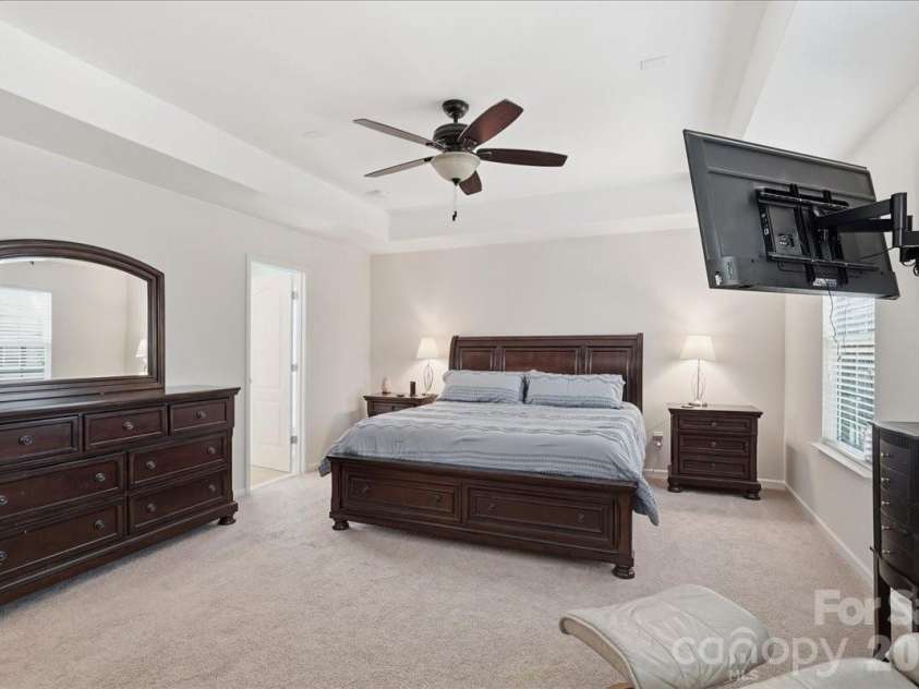 3829 Franklin Meadows Drive, Matthews, NC 28105.  MLS# CAR4412409, YatesRealty ID 45095. Primary Bedroom