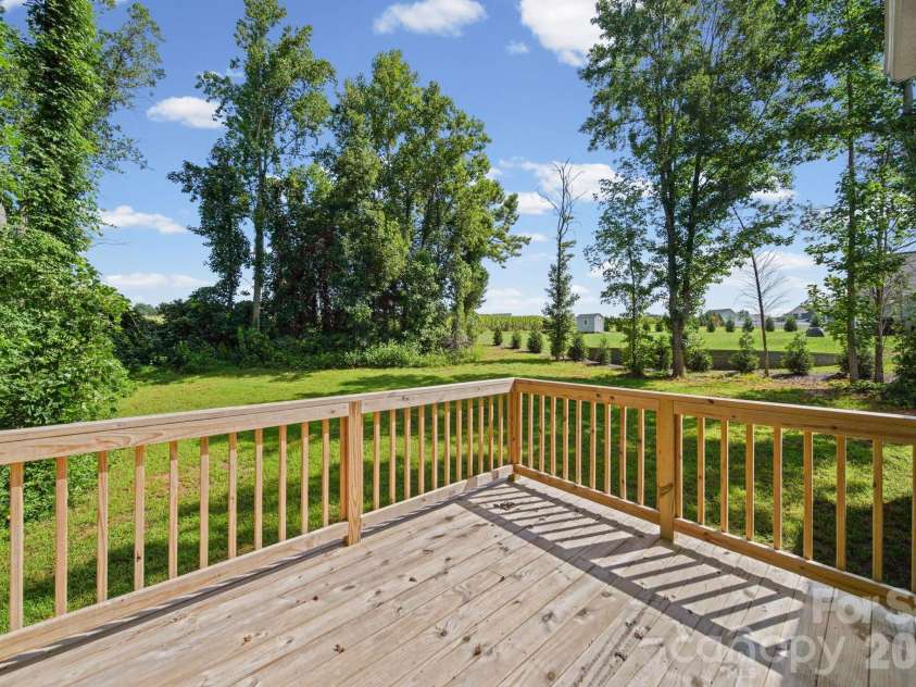 240 Goldenrod Circle, Salisbury, NC 28147.  MLS# CAR4394610, YatesRealty ID 45096. 
