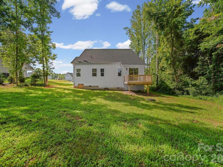 240 Goldenrod Circle, Salisbury, NC 28147.  MLS# CAR4394610, YatesRealty ID 45096. 