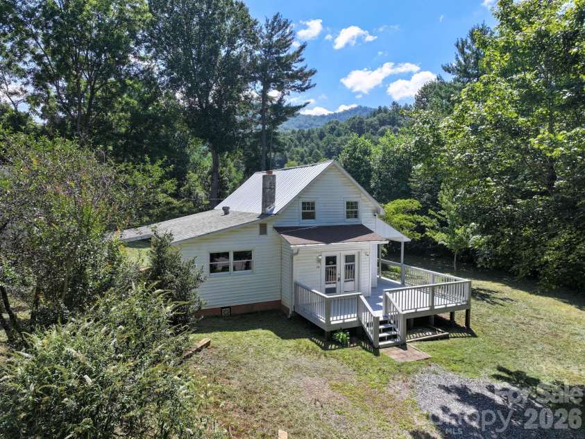 218 Garland Buchanan Road, Sylva, NC 28779.  MLS# CAR4409774, YatesRealty ID 45098. 