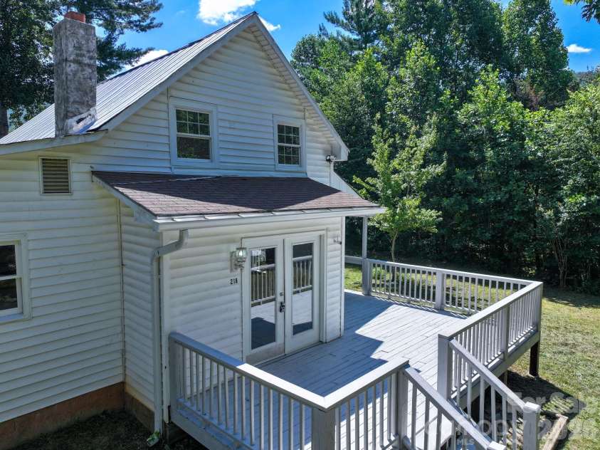 218 Garland Buchanan Road, Sylva, NC 28779.  MLS# CAR4409774, YatesRealty ID 45098. 