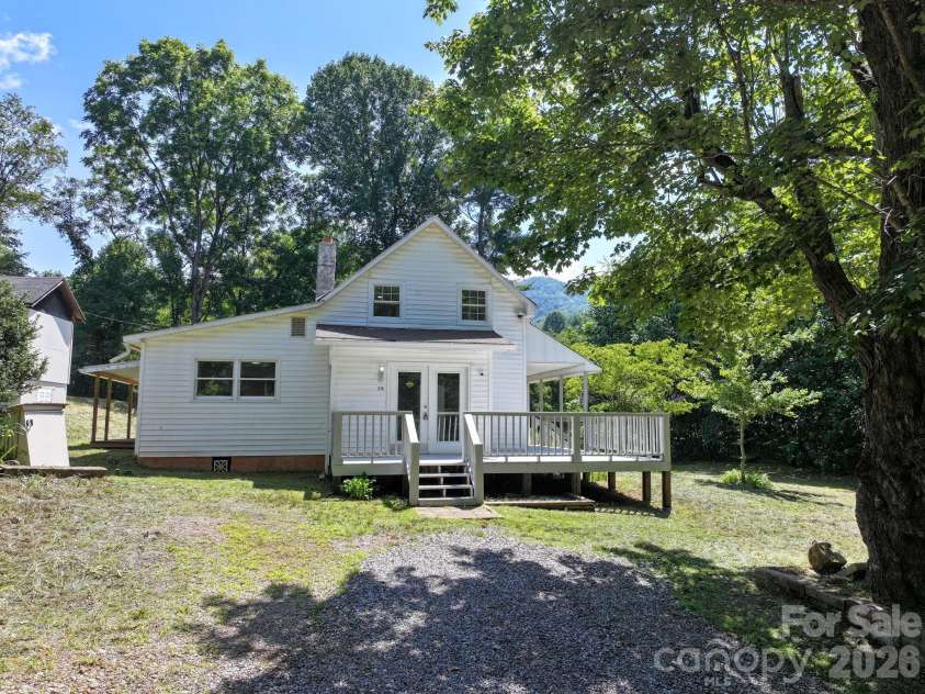 218 Garland Buchanan Road, Sylva, NC 28779.  MLS# CAR4409774, YatesRealty ID 45098. 
