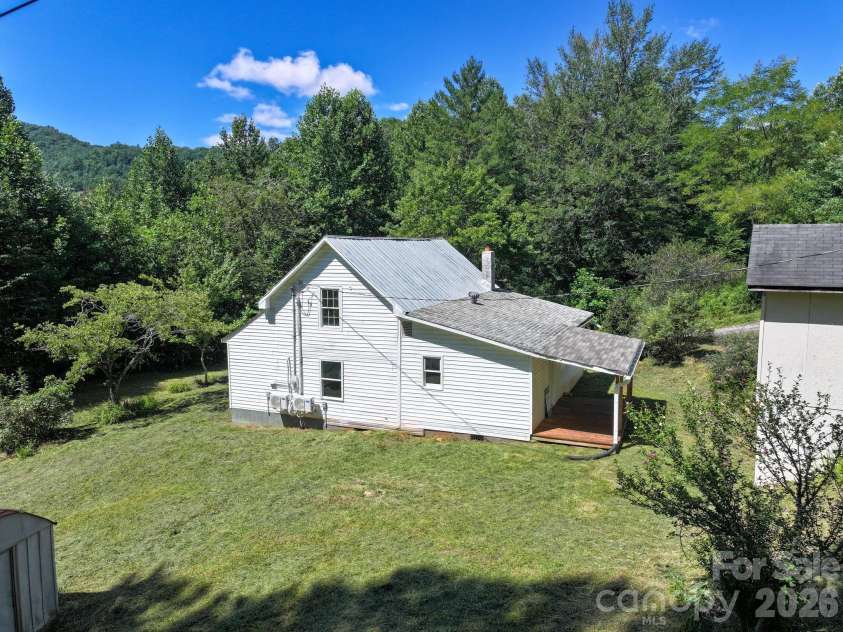 218 Garland Buchanan Road, Sylva, NC 28779.  MLS# CAR4409774, YatesRealty ID 45098. 