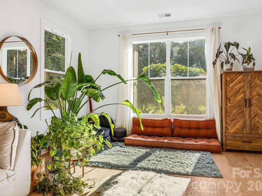 108 Glendale Avenue, Asheville, NC 28803.  MLS# CAR4403353, YatesRealty ID 45099. 