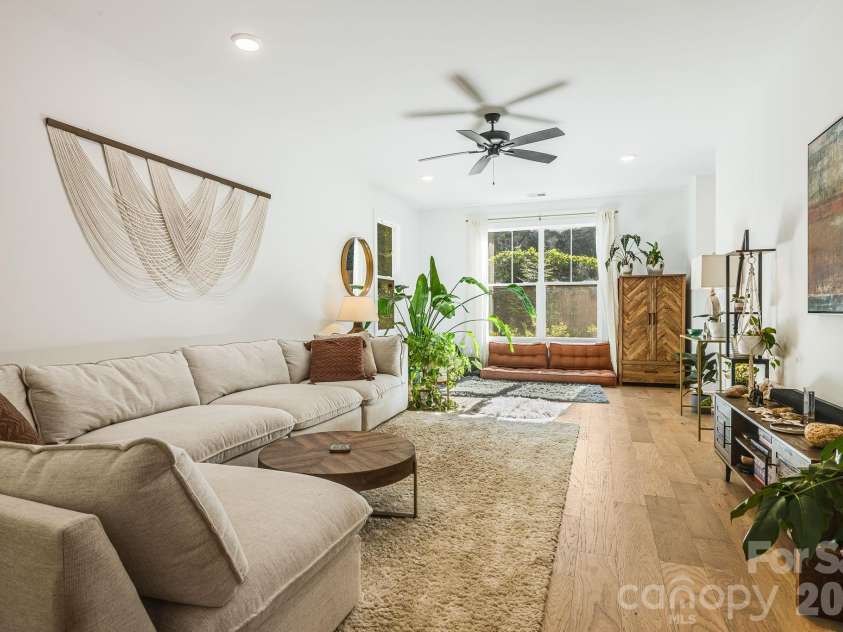 108 Glendale Avenue, Asheville, NC 28803.  MLS# CAR4403353, YatesRealty ID 45099. 