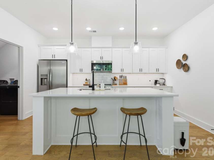 108 Glendale Avenue, Asheville, NC 28803.  MLS# CAR4403353, YatesRealty ID 45099. 