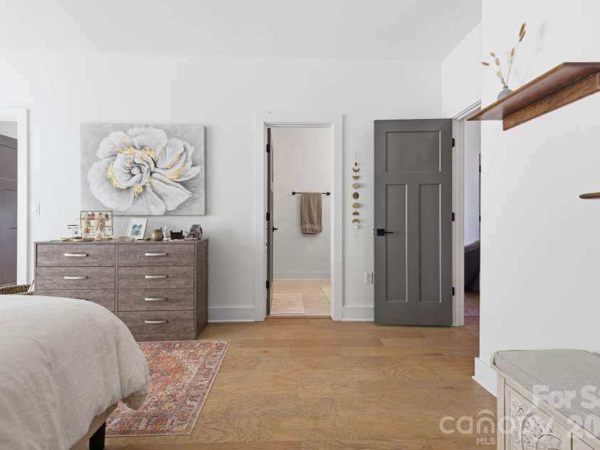 108 Glendale Avenue, Asheville, NC 28803.  MLS# CAR4403353, YatesRealty ID 45099. 