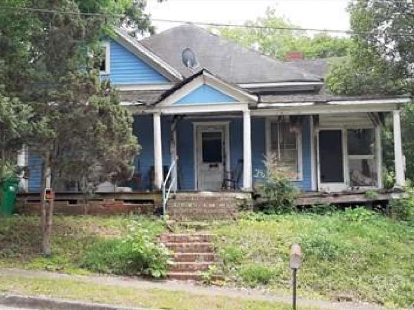 118 Summit Avenue, Albemarle, NC 28001.  MLS# CAR4140488, YatesRealty ID 451. 