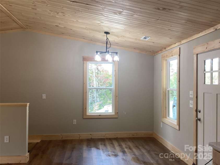 212 Brigsy Lane, Whittier, NC 28789.  MLS# CAR4317666, YatesRealty ID 451. 