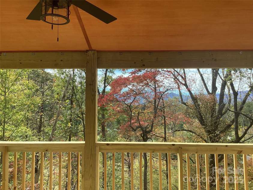 212 Brigsy Lane, Whittier, NC 28789.  MLS# CAR4317666, YatesRealty ID 451. 