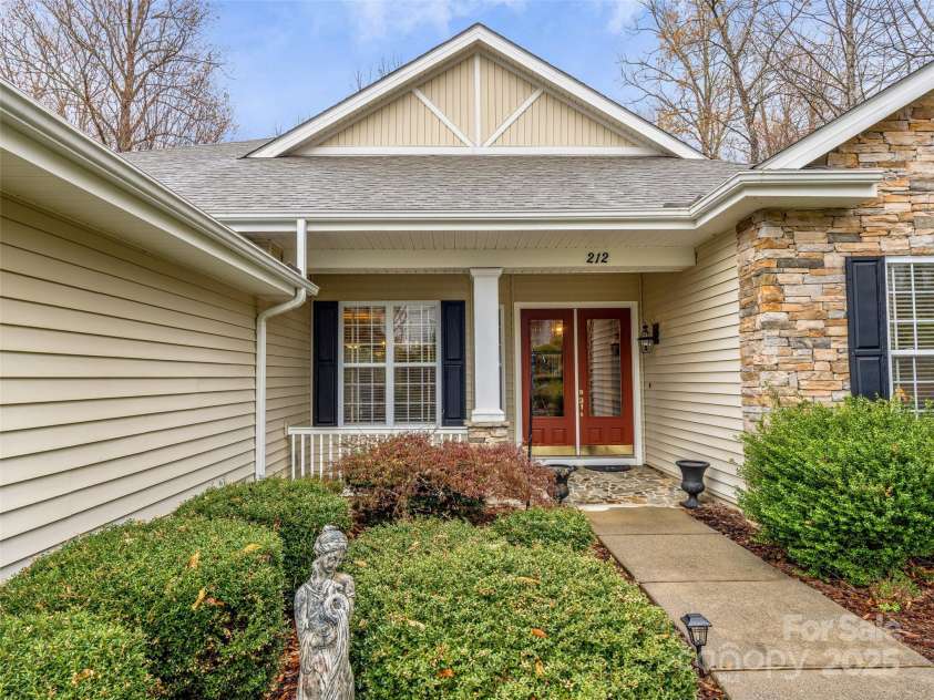 212 Eagle Chase Lane, Etowah, NC 28729.  MLS# CAR4230667, YatesRealty ID 4510. 