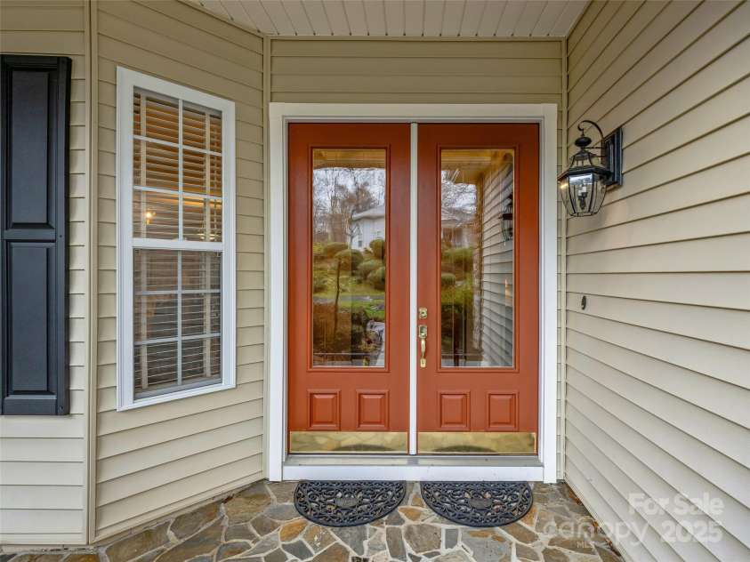 212 Eagle Chase Lane, Etowah, NC 28729.  MLS# CAR4230667, YatesRealty ID 4510. 