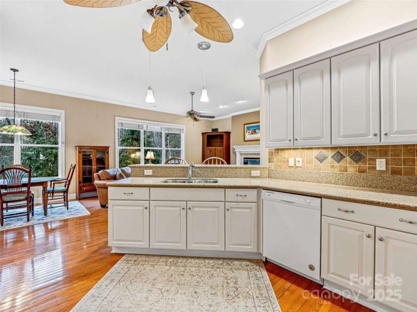 212 Eagle Chase Lane, Etowah, NC 28729.  MLS# CAR4230667, YatesRealty ID 4510. 