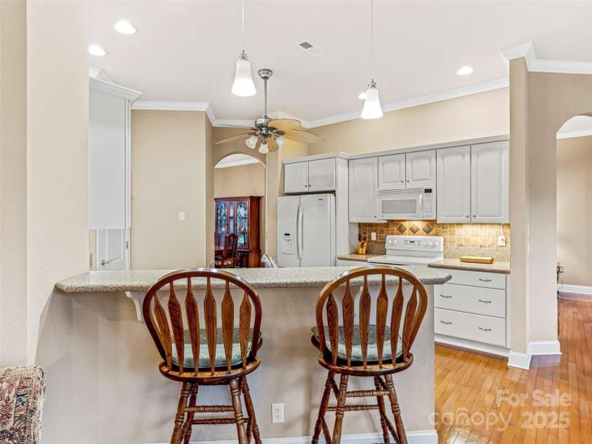 212 Eagle Chase Lane, Etowah, NC 28729.  MLS# CAR4230667, YatesRealty ID 4510. 
