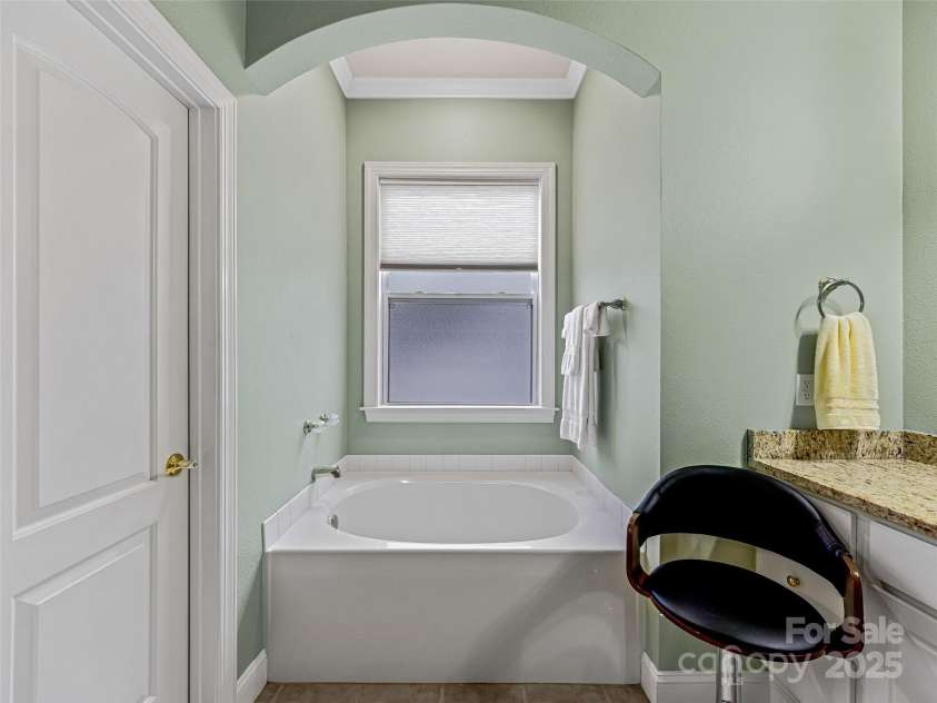 212 Eagle Chase Lane, Etowah, NC 28729.  MLS# CAR4230667, YatesRealty ID 4510. 