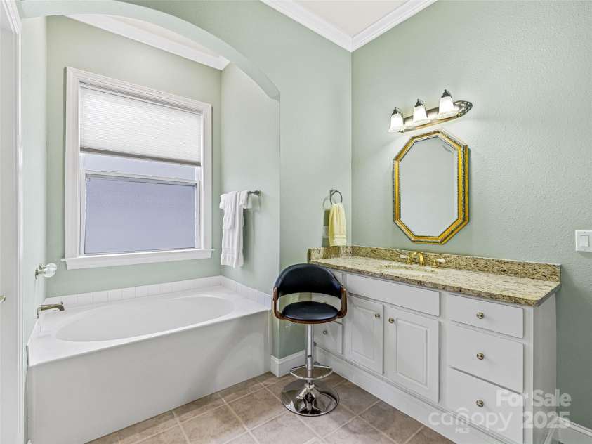 212 Eagle Chase Lane, Etowah, NC 28729.  MLS# CAR4230667, YatesRealty ID 4510. 
