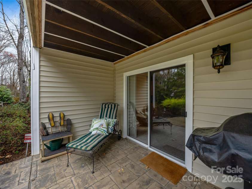 212 Eagle Chase Lane, Etowah, NC 28729.  MLS# CAR4230667, YatesRealty ID 4510. 