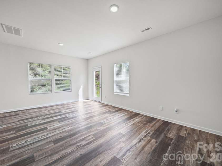3305-3307 15th Avenue, Conover, NC 28613.  MLS# CAR4355642, YatesRealty ID 45102. 