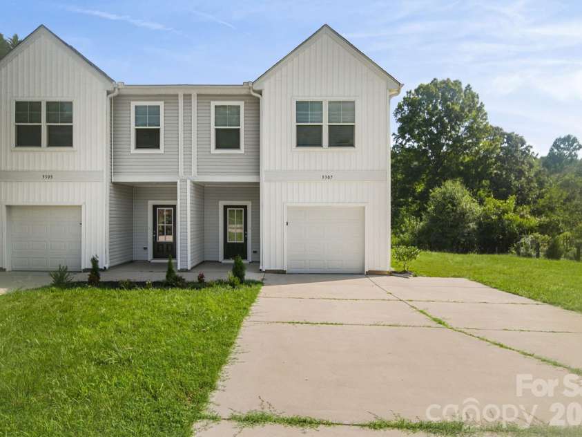 3305-3307 15th Avenue, Conover, NC 28613.  MLS# CAR4355642, YatesRealty ID 45102. 
