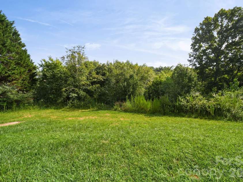 3305-3307 15th Avenue, Conover, NC 28613.  MLS# CAR4355642, YatesRealty ID 45102. 