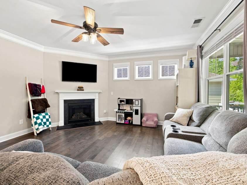 3785 Summer Haven Drive, Sherrills Ford, NC 28673.  MLS# CAR4408937, YatesRealty ID 45104. 
