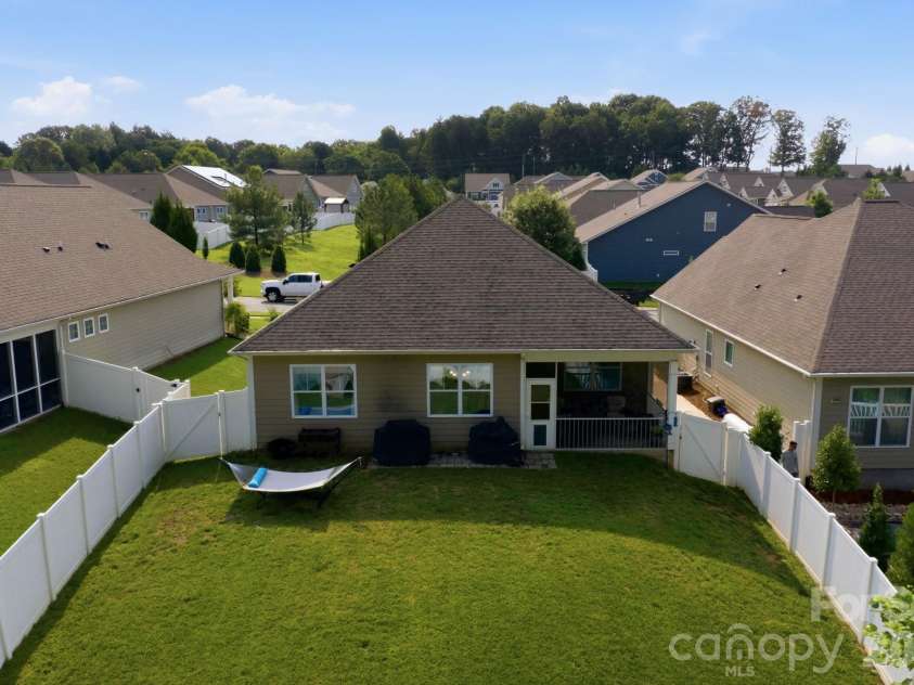 3785 Summer Haven Drive, Sherrills Ford, NC 28673.  MLS# CAR4408937, YatesRealty ID 45104. 