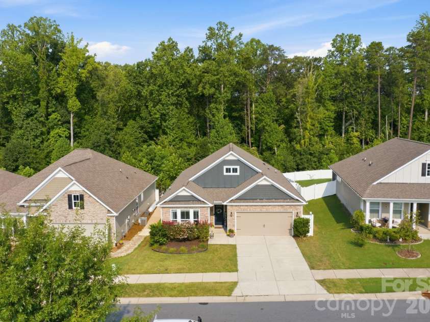 3785 Summer Haven Drive, Sherrills Ford, NC 28673.  MLS# CAR4408937, YatesRealty ID 45104. 