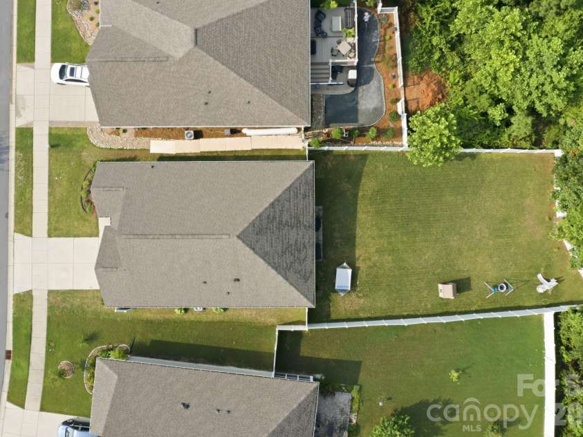 3785 Summer Haven Drive, Sherrills Ford, NC 28673.  MLS# CAR4408937, YatesRealty ID 45104. 