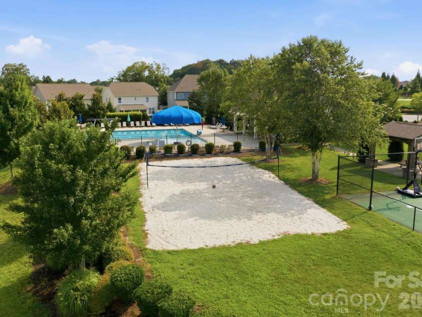 3785 Summer Haven Drive, Sherrills Ford, NC 28673.  MLS# CAR4408937, YatesRealty ID 45104. 