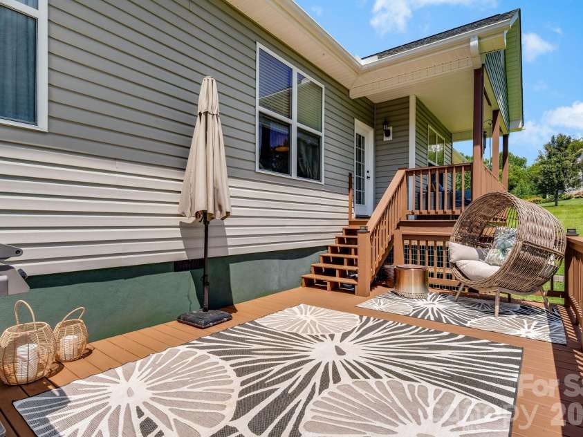78 Bear Creek Hills Drive, Leicester, NC 28748.  MLS# CAR4409493, YatesRealty ID 45106. 