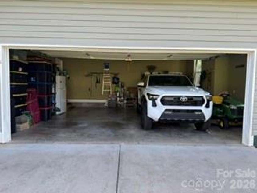 78 Bear Creek Hills Drive, Leicester, NC 28748.  MLS# CAR4409493, YatesRealty ID 45106. 
