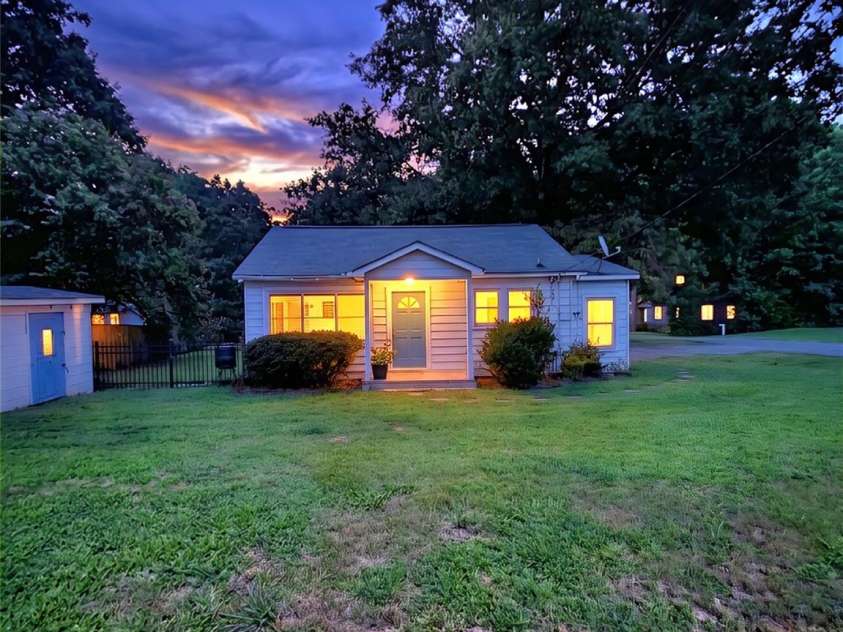 202 Oak Street, Stanfield, NC 28163.  MLS# CAR4413574, YatesRealty ID 45108. 