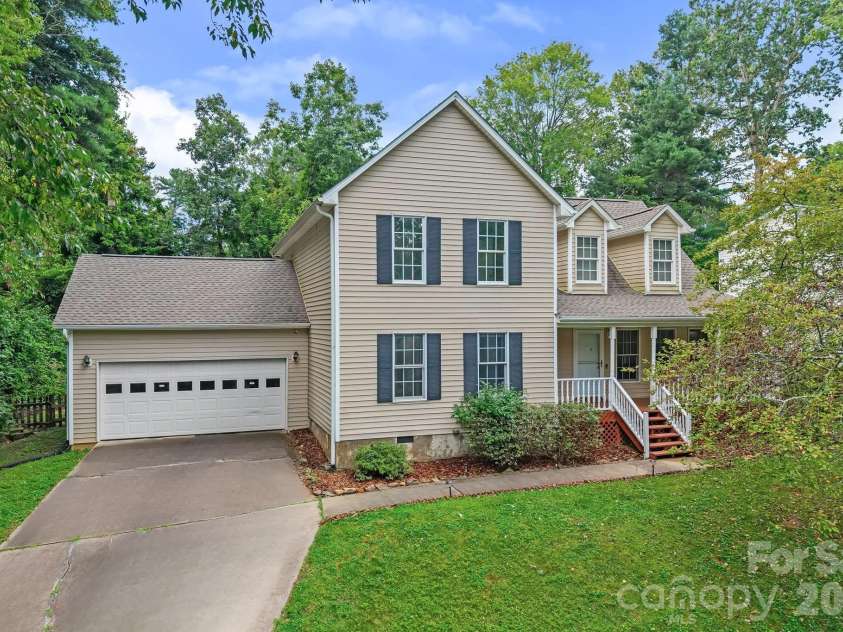 30 Collenwood Road, Arden, NC 28704.  MLS# CAR4415374, YatesRealty ID 45111. 