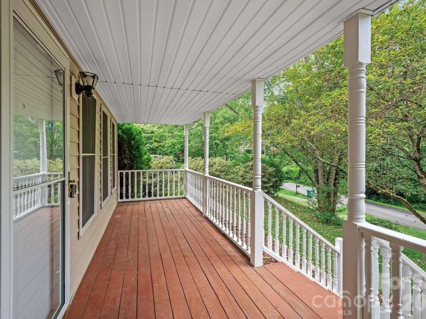 30 Collenwood Road, Arden, NC 28704.  MLS# CAR4415374, YatesRealty ID 45111. 