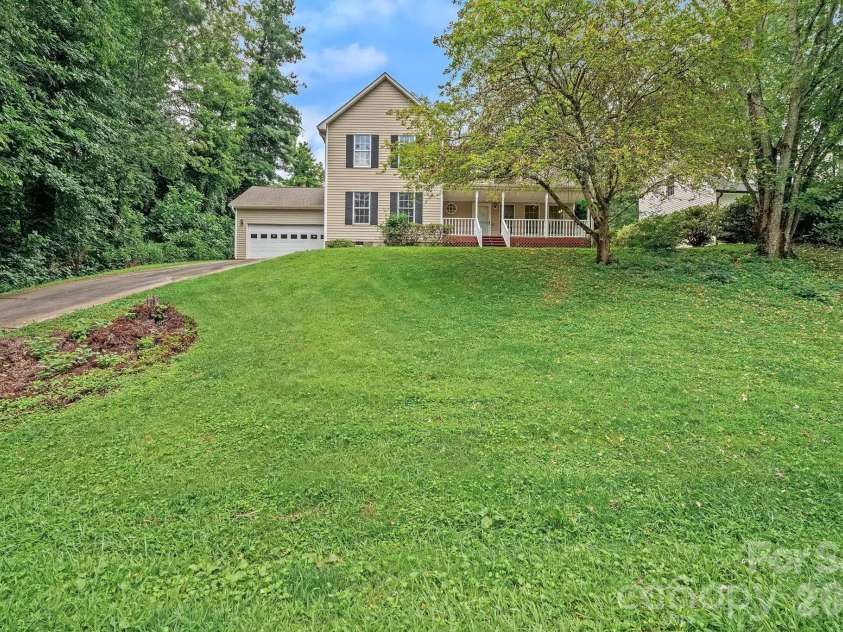30 Collenwood Road, Arden, NC 28704.  MLS# CAR4415374, YatesRealty ID 45111. 