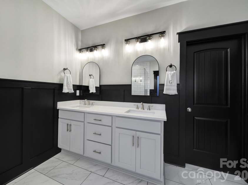 6818 Forney Hill Road, Denver, NC 28037.  MLS# CAR4411567, YatesRealty ID 45112. 