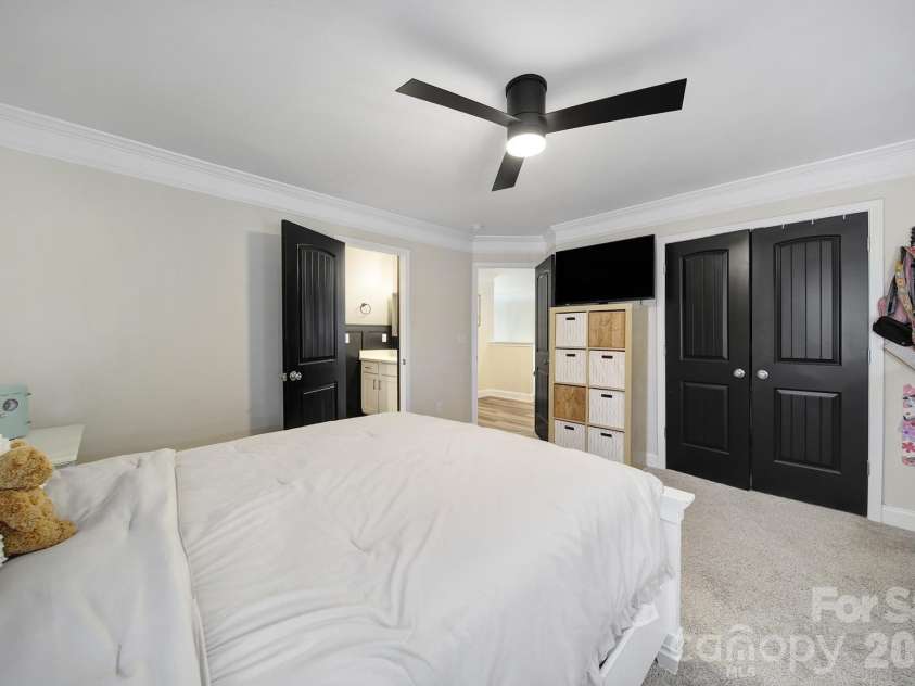 6818 Forney Hill Road, Denver, NC 28037.  MLS# CAR4411567, YatesRealty ID 45112. 