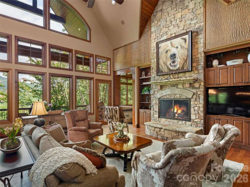 1812 Bella Vista Court, Arden, NC 28704.  MLS# CAR4408416, YatesRealty ID 45113. 