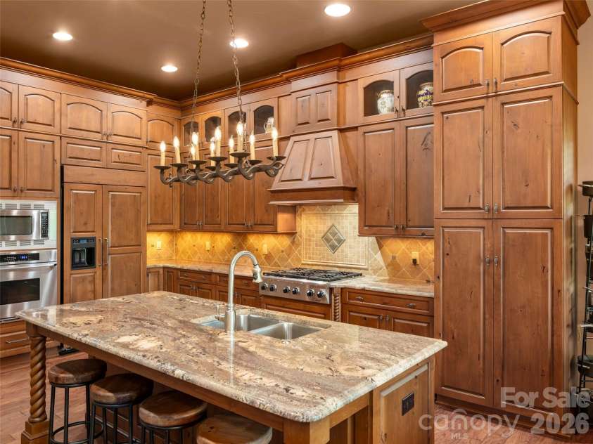 1812 Bella Vista Court, Arden, NC 28704.  MLS# CAR4408416, YatesRealty ID 45113. 