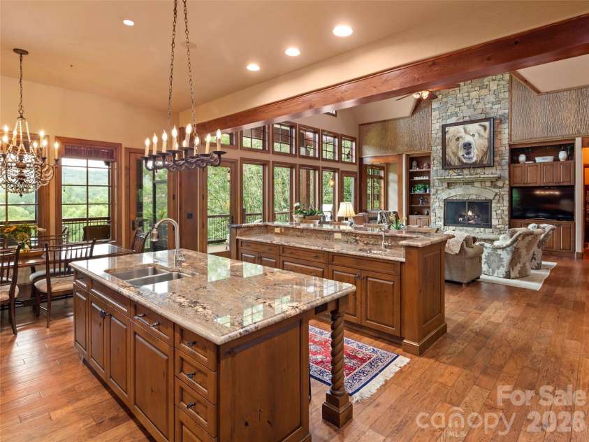 1812 Bella Vista Court, Arden, NC 28704.  MLS# CAR4408416, YatesRealty ID 45113. 