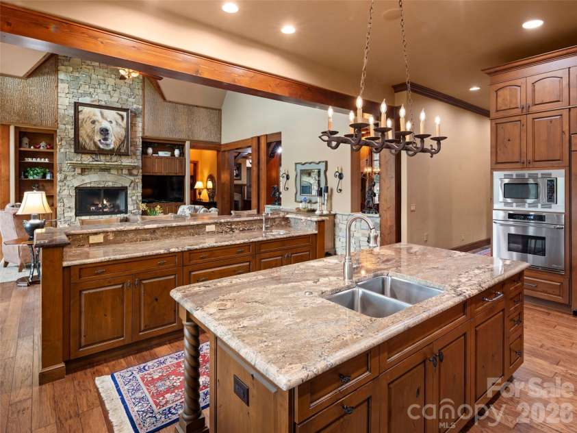 1812 Bella Vista Court, Arden, NC 28704.  MLS# CAR4408416, YatesRealty ID 45113. 
